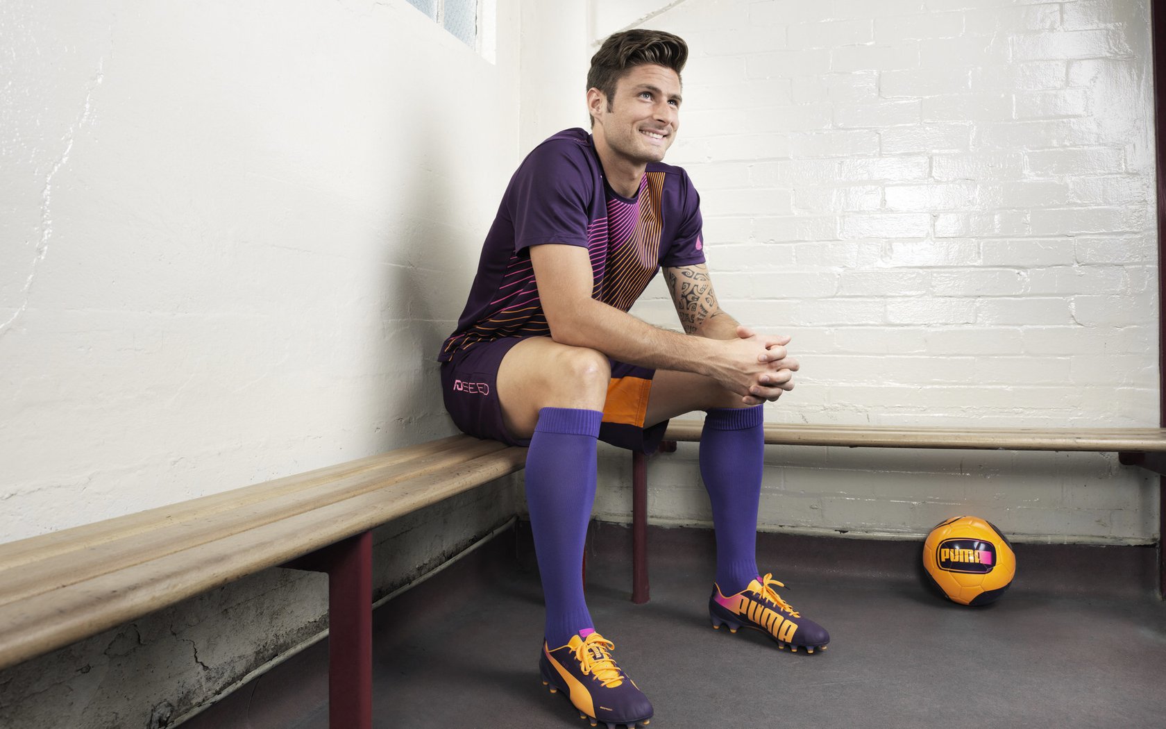 开云体育下载-从罗马到亚松森，当拉齐奥遇上巴拉圭，解码阿克式攻防转换的战术密码  第2张